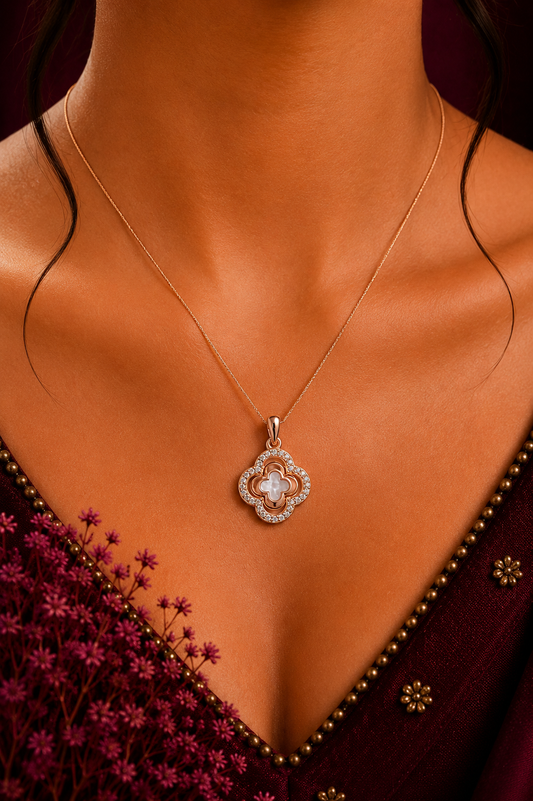 925 Sterling Silver Floral Sparkle Pendant