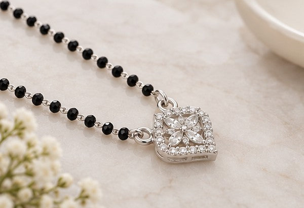 Elegant Geometric Floral Mangalsutra Necklace