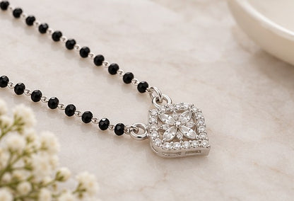 Elegant Geometric Floral Mangalsutra Necklace